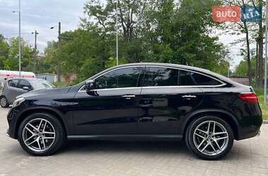 Позашляховик / Кросовер Mercedes-Benz GLE-Class 2018 в 
