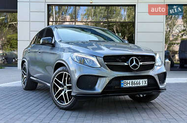 Позашляховик / Кросовер Mercedes-Benz GLE-Class 2017 в 