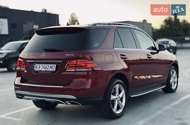 Внедорожник / Кроссовер Mercedes-Benz GLE-Class 2016 в 