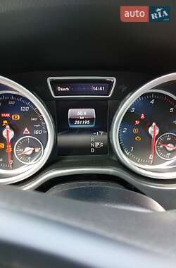 Внедорожник / Кроссовер Mercedes-Benz GLE-Class 2015 в 