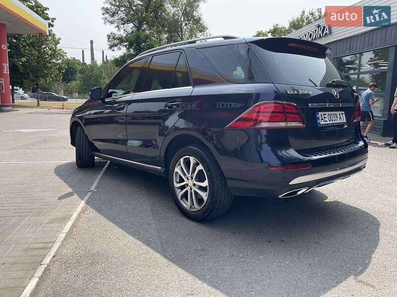 Внедорожник / Кроссовер Mercedes-Benz GLE-Class 2016 в Днепре