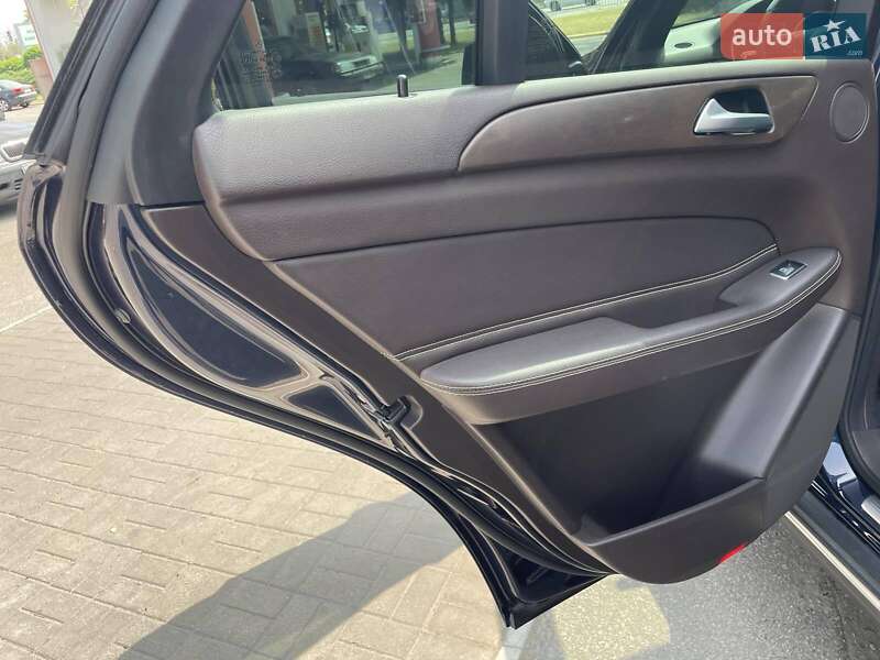 Внедорожник / Кроссовер Mercedes-Benz GLE-Class 2016 в Днепре