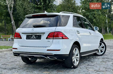Внедорожник / Кроссовер Mercedes-Benz GLE-Class 2018 в 