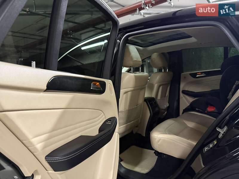 Позашляховик / Кросовер Mercedes-Benz GLE-Class 2015 в Києві