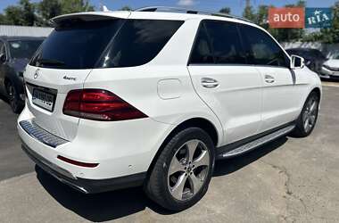 Внедорожник / Кроссовер Mercedes-Benz GLE-Class 2017 в 