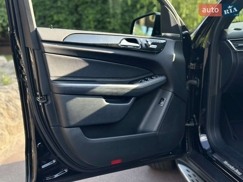 Внедорожник / Кроссовер Mercedes-Benz GLE-Class 2017 в Днепре