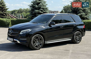 Внедорожник / Кроссовер Mercedes-Benz GLE-Class 2016 в 