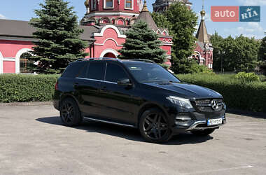 Внедорожник / Кроссовер Mercedes-Benz GLE-Class 2016 в 