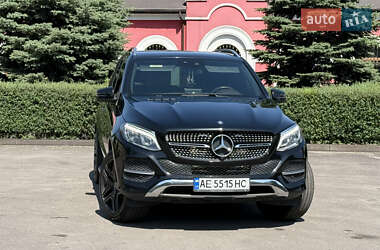 Внедорожник / Кроссовер Mercedes-Benz GLE-Class 2016 в 