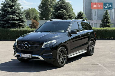 Внедорожник / Кроссовер Mercedes-Benz GLE-Class 2016 в 