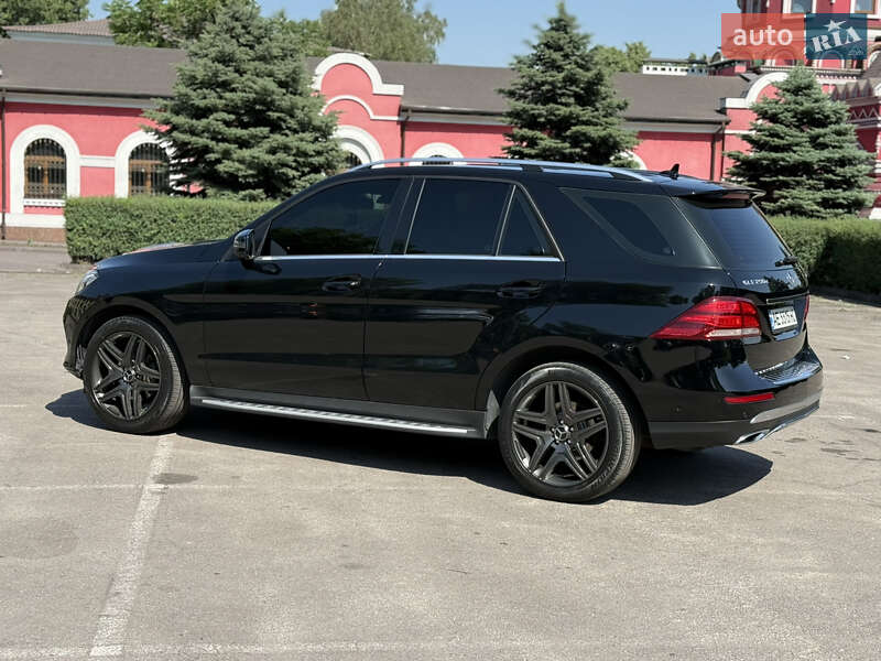 Внедорожник / Кроссовер Mercedes-Benz GLE-Class 2016 в Днепре