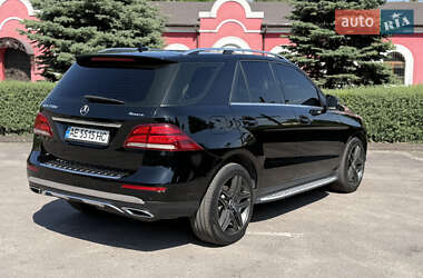 Внедорожник / Кроссовер Mercedes-Benz GLE-Class 2016 в 