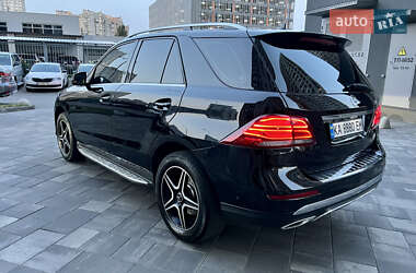 Внедорожник / Кроссовер Mercedes-Benz GLE-Class 2015 в 