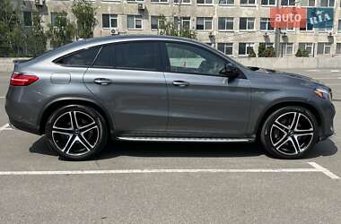 Внедорожник / Кроссовер Mercedes-Benz GLE-Class 2016 в 