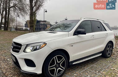 Внедорожник / Кроссовер Mercedes-Benz GLE-Class 2017 в 