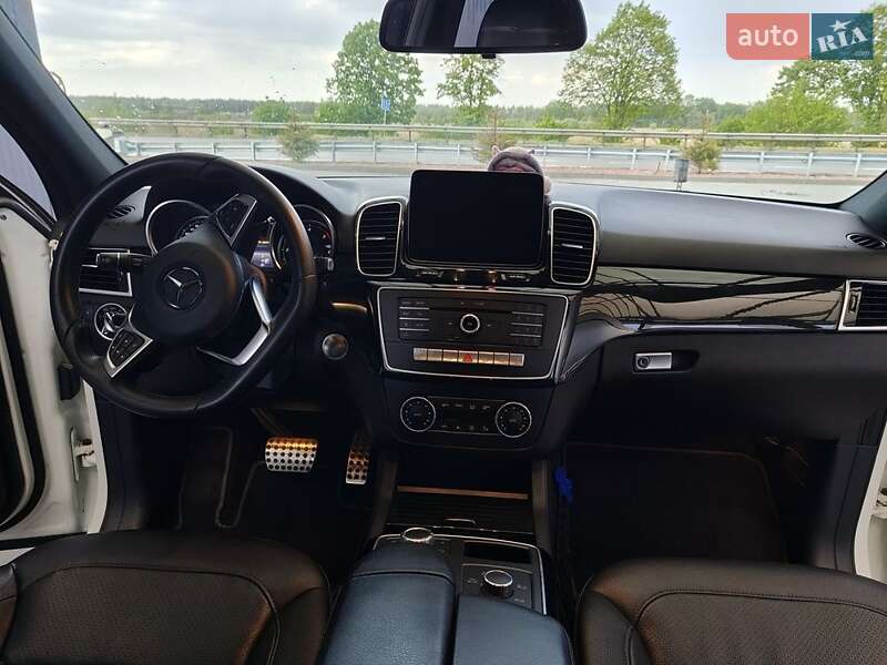 Внедорожник / Кроссовер Mercedes-Benz GLE-Class 2016 в Киеве