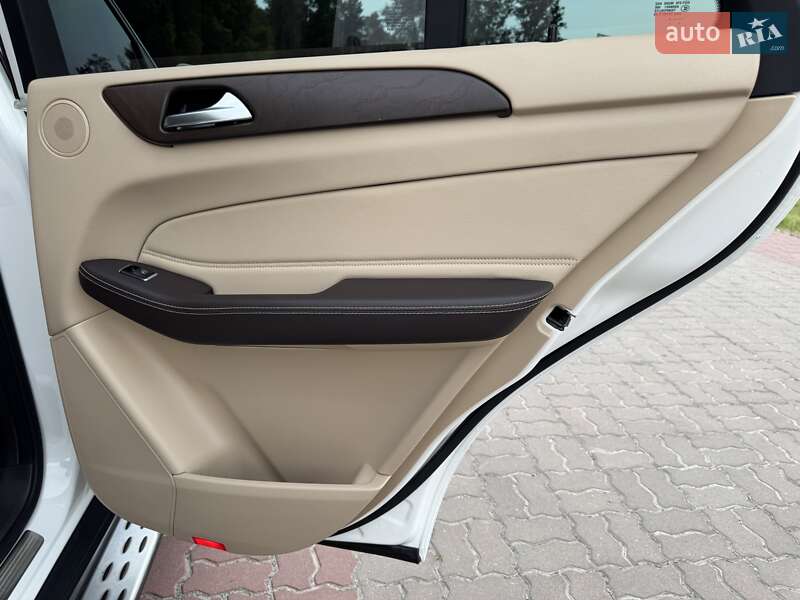 Внедорожник / Кроссовер Mercedes-Benz GLE-Class 2016 в Киеве