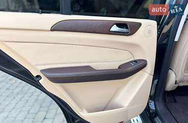 Внедорожник / Кроссовер Mercedes-Benz GLE-Class 2017 в 