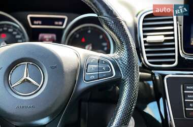 Внедорожник / Кроссовер Mercedes-Benz GLE-Class 2016 в 