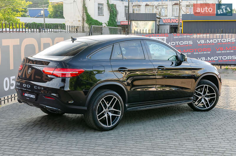 Позашляховик / Кросовер Mercedes-Benz GLE-Class 2015 в Києві