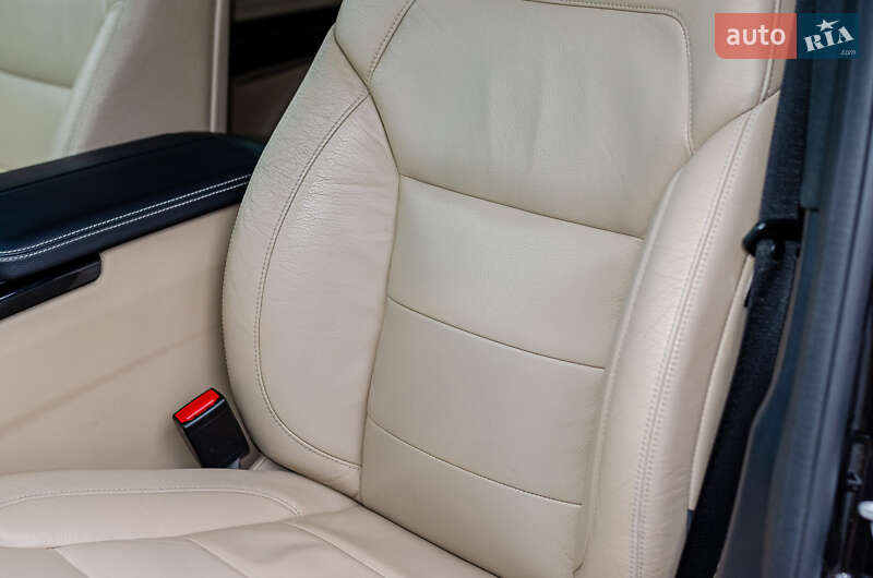 Позашляховик / Кросовер Mercedes-Benz GLE-Class 2015 в Києві фото 32 Позашляховик / Кросовер Mercedes-Benz GLE-Class 2015 в Києві