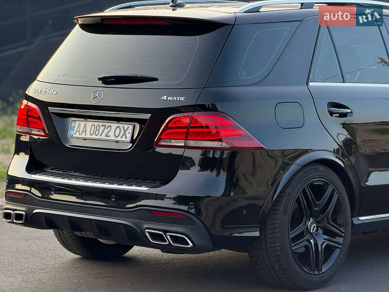 Внедорожник / Кроссовер Mercedes-Benz GLE-Class 2015 в 