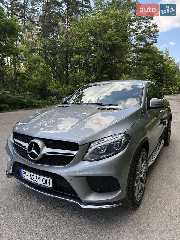 Внедорожник / Кроссовер Mercedes-Benz GLE-Class 2015 в Киеве