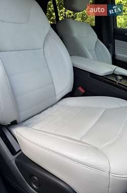 Внедорожник / Кроссовер Mercedes-Benz GLE-Class 2015 в 