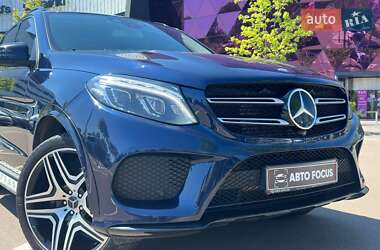 Внедорожник / Кроссовер Mercedes-Benz GLE-Class 2016 в 