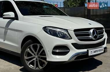 Внедорожник / Кроссовер Mercedes-Benz GLE-Class 2016 в 