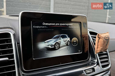 Внедорожник / Кроссовер Mercedes-Benz GLE-Class 2016 в 