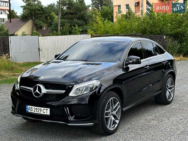 Позашляховик / Кросовер Mercedes-Benz GLE-Class 2016 в 