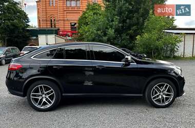 Позашляховик / Кросовер Mercedes-Benz GLE-Class 2016 в 