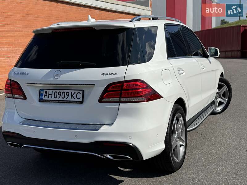 Внедорожник / Кроссовер Mercedes-Benz GLE-Class 2016 в Киеве
