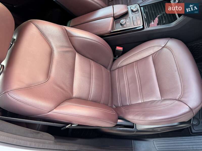 Внедорожник / Кроссовер Mercedes-Benz GLE-Class 2016 в Киеве