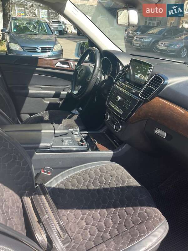 Позашляховик / Кросовер Mercedes-Benz GLE-Class 2015 в Луцьку