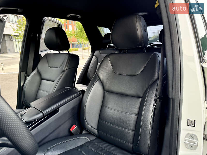 Внедорожник / Кроссовер Mercedes-Benz GLE-Class 2016 в Киеве