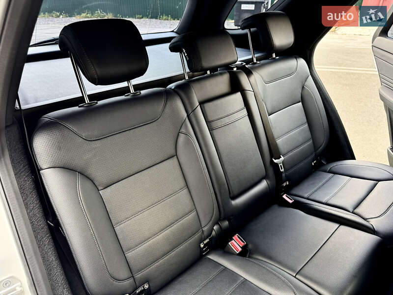Внедорожник / Кроссовер Mercedes-Benz GLE-Class 2016 в Киеве