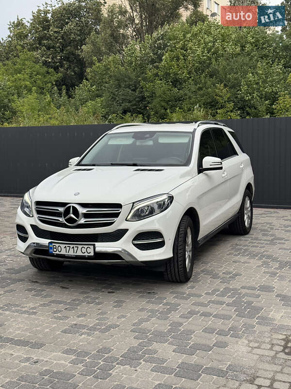Внедорожник / Кроссовер Mercedes-Benz GLE-Class 2015 в 