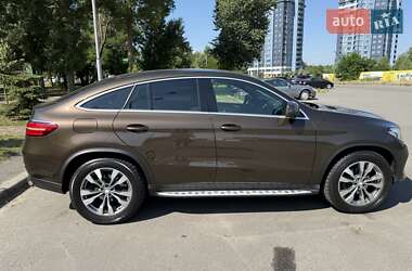 Внедорожник / Кроссовер Mercedes-Benz GLE-Class 2016 в 