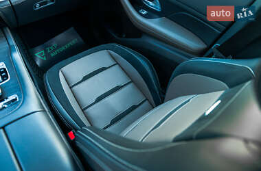 Позашляховик / Кросовер Mercedes-Benz GLE-Class 2021 в 