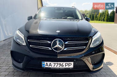 Внедорожник / Кроссовер Mercedes-Benz GLE-Class 2016 в 