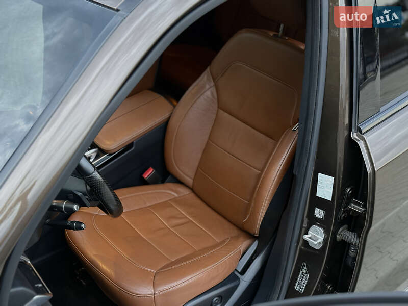 Внедорожник / Кроссовер Mercedes-Benz GLE-Class 2016 в Тернополе