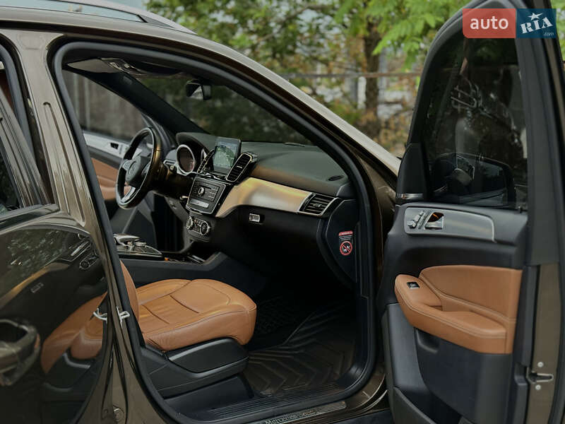 Внедорожник / Кроссовер Mercedes-Benz GLE-Class 2016 в Тернополе