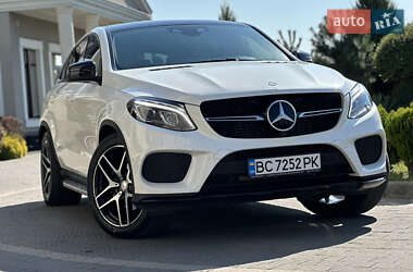 Внедорожник / Кроссовер Mercedes-Benz GLE-Class 2015 в 