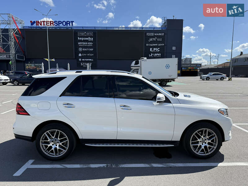 Внедорожник / Кроссовер Mercedes-Benz GLE-Class 2016 в Киеве