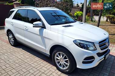 Внедорожник / Кроссовер Mercedes-Benz GLE-Class 2015 в 