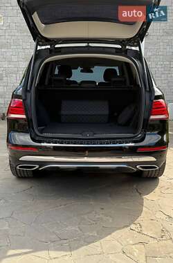 Внедорожник / Кроссовер Mercedes-Benz GLE-Class 2017 в 