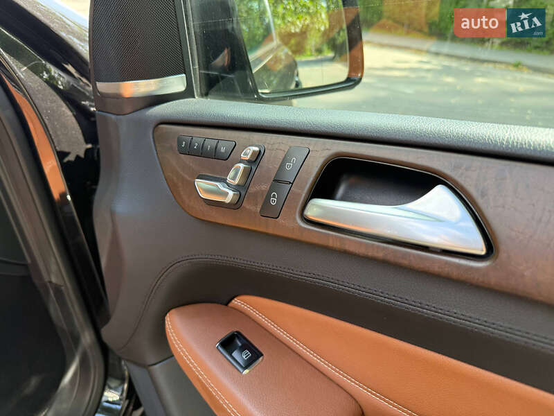 Внедорожник / Кроссовер Mercedes-Benz GLE-Class 2017 в Киеве