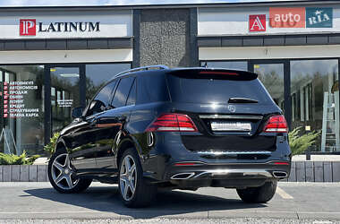 Позашляховик / Кросовер Mercedes-Benz GLE-Class 2016 в 